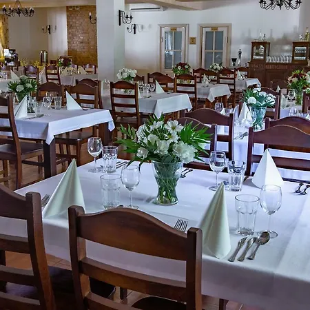 Dwor Klembow Oda ve Kahvaltı Klembow Koscielny